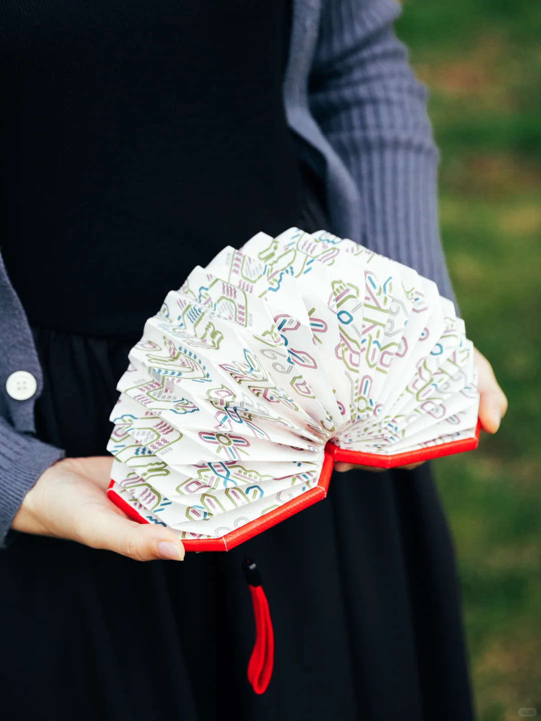 龙令香：有生之年，把侗绣传承下去