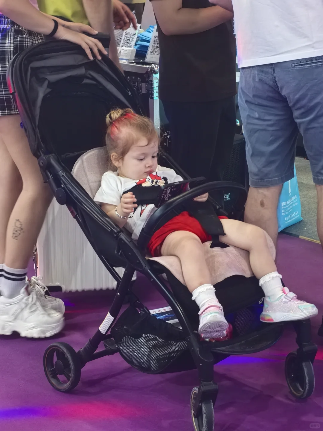 展会上的开心瞬间！✈️