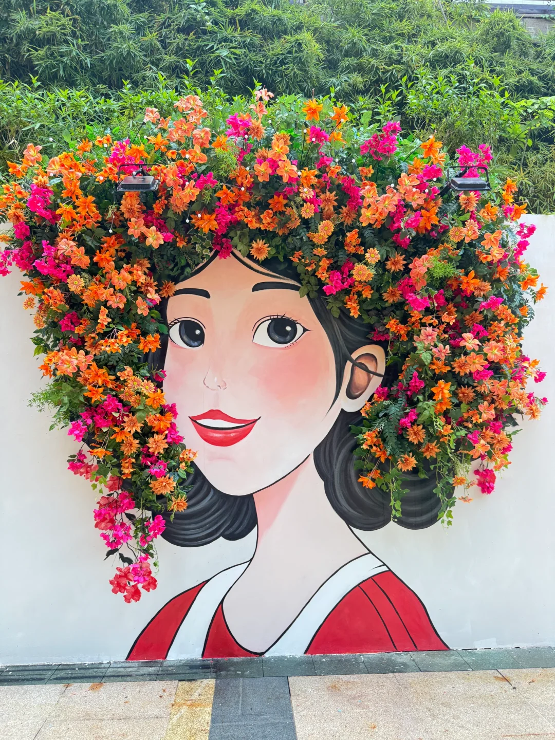 深圳福田也有簪花女孩啦❗️地铁会展中心d口