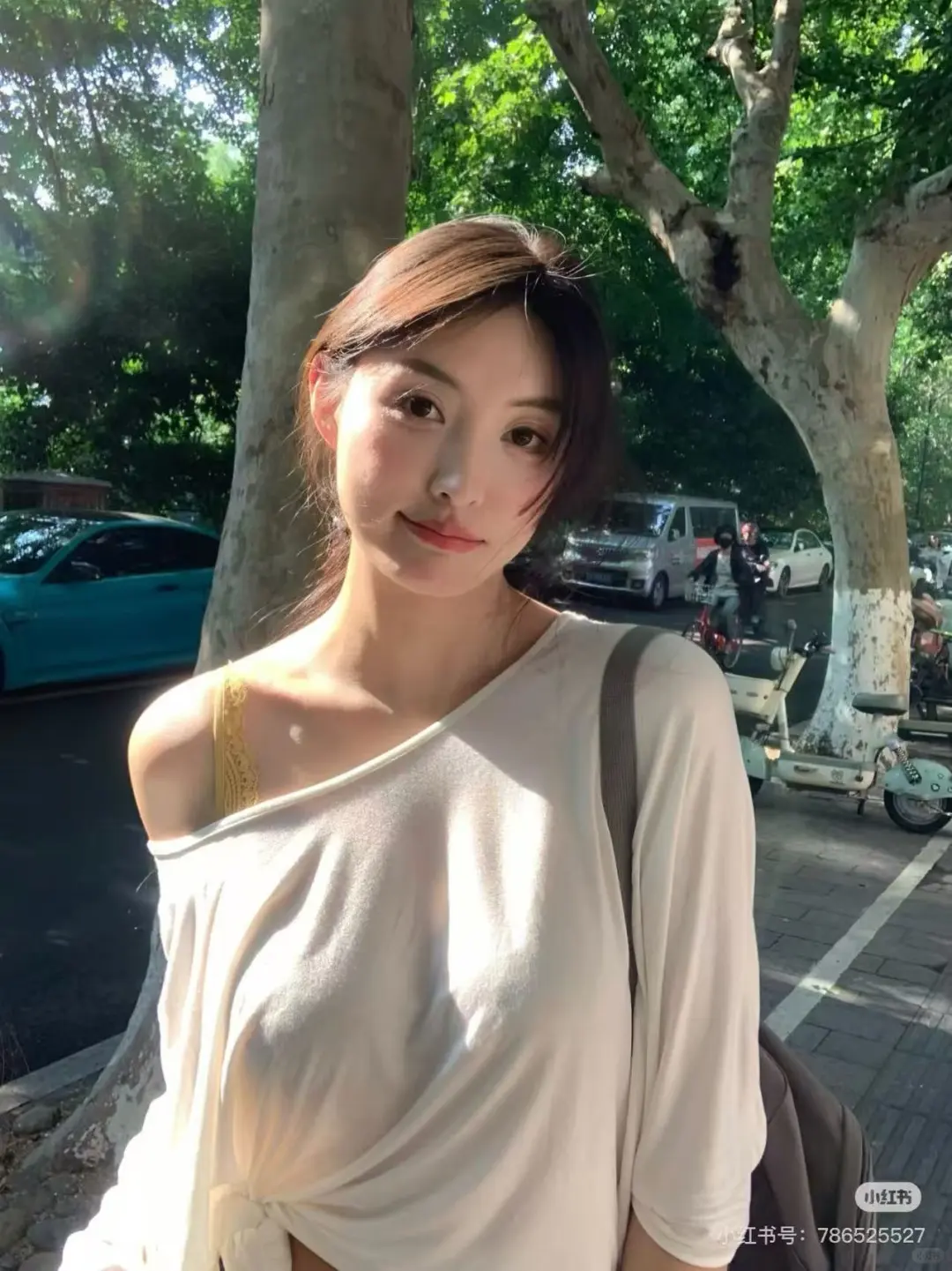 30+丰满vs18岁少女：谁才是瑜伽裤王者？