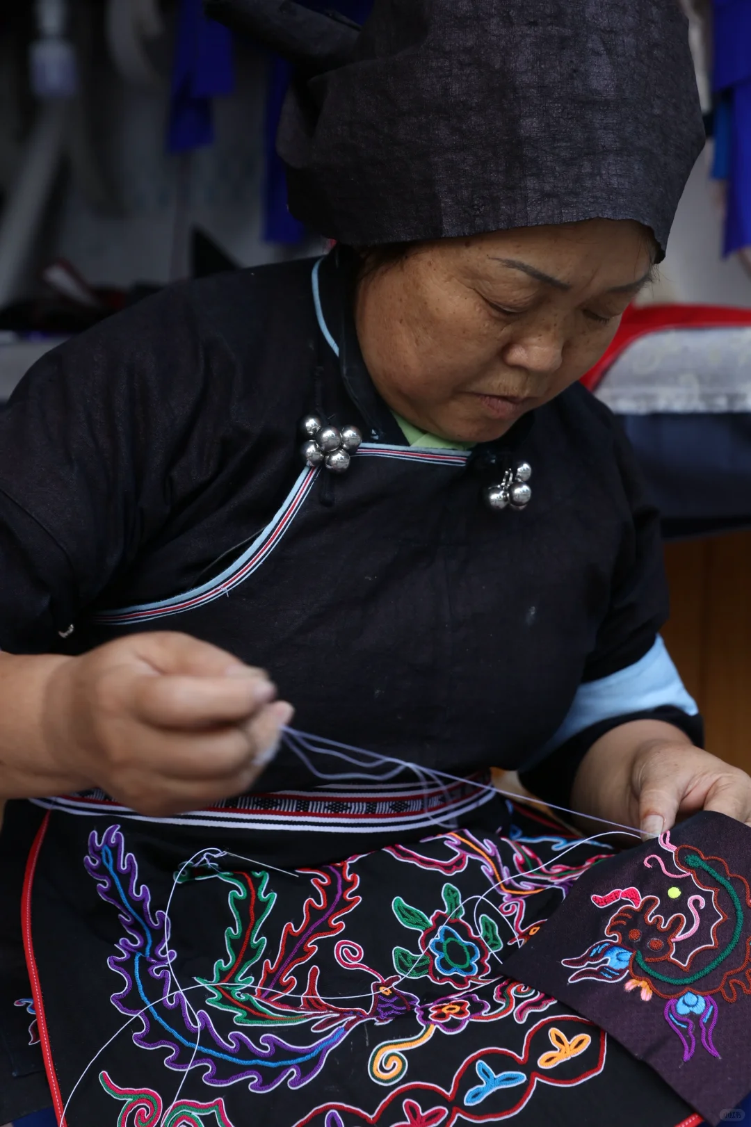 龙令香：有生之年，把侗绣传承下去