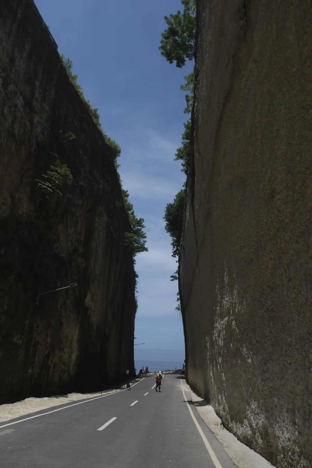 穿比基尼真的代表自由吗