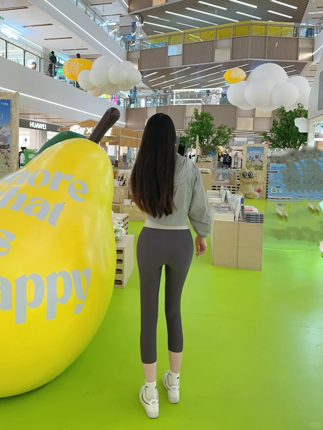 穿上秒变大长腿 瑜伽裤真的是绝绝子