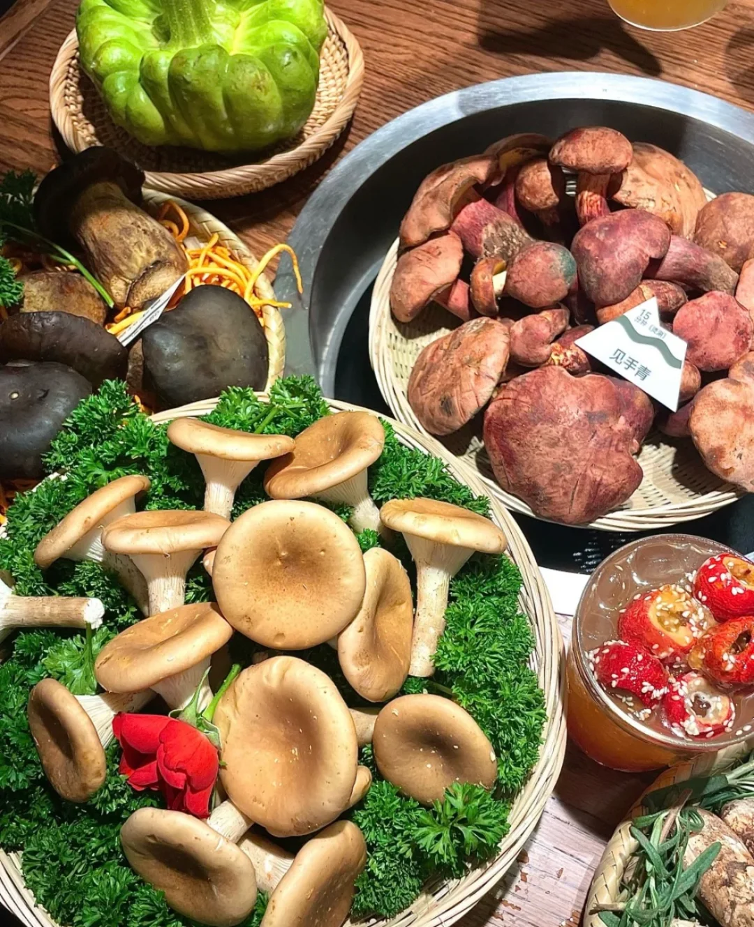 全国8店通兑‼人均63吃云南野生菌火锅?