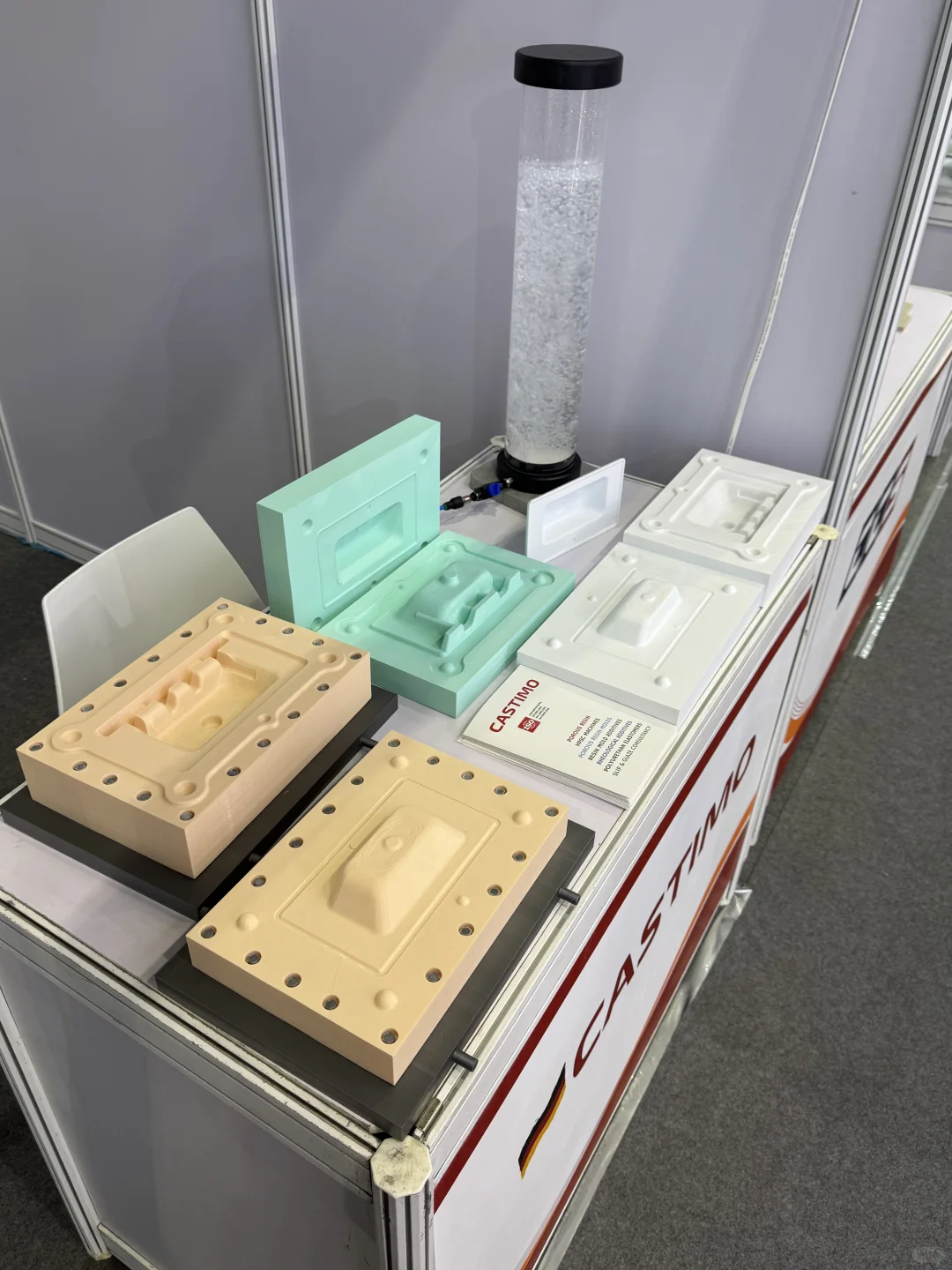 陶瓷展外国展位Day1 老板超温柔！?词汇积累