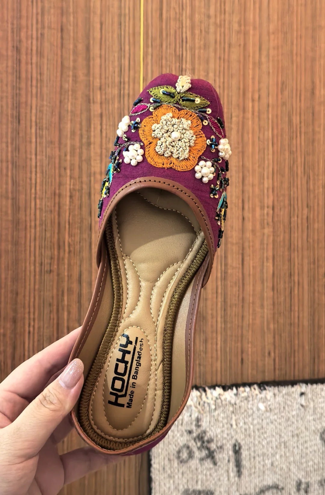 在南亚博览会买到了真皮底鞋子