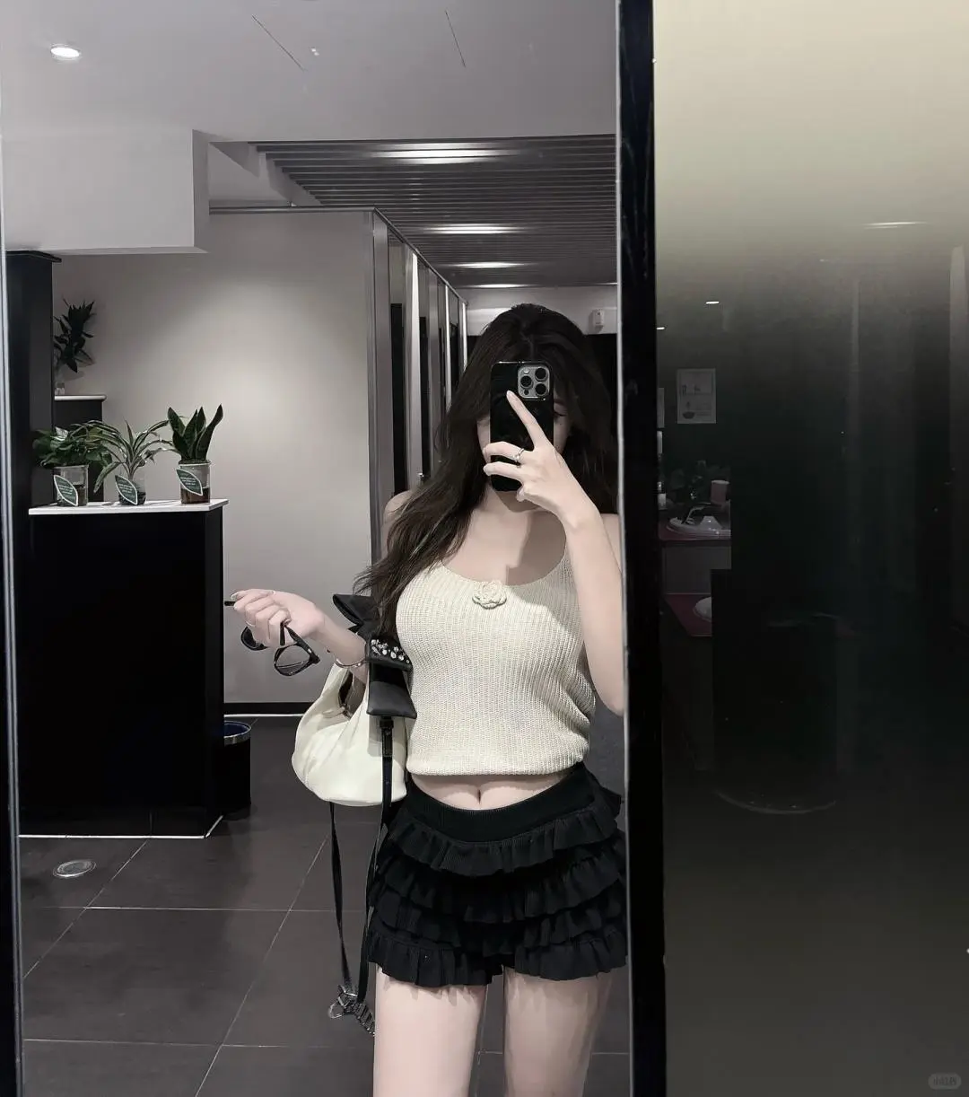 不露脸氛围感拍照? 辣妹不露脸拍照姿势