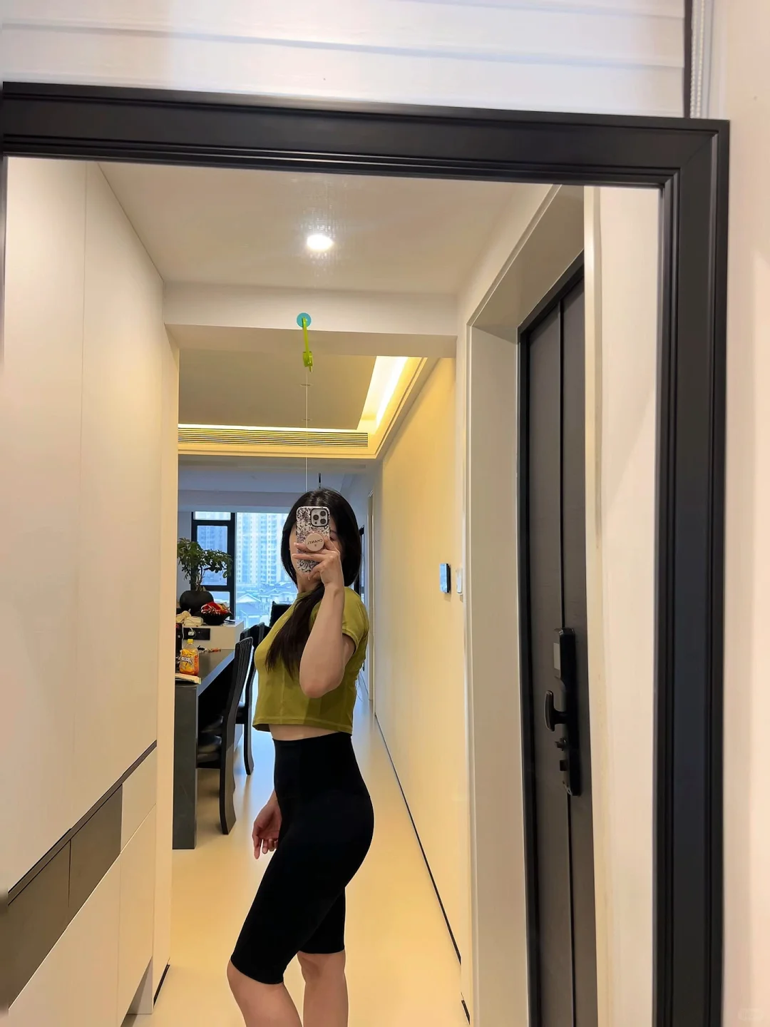 二胎宝妈显瘦显白瑜伽服