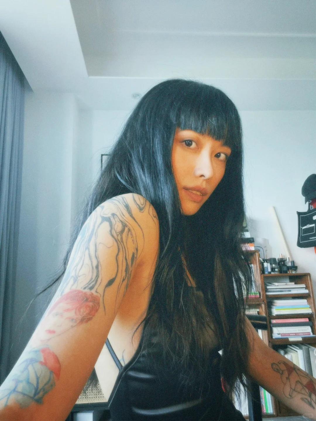 穿衣不自由——Alyx这裙子快把我勒断气了