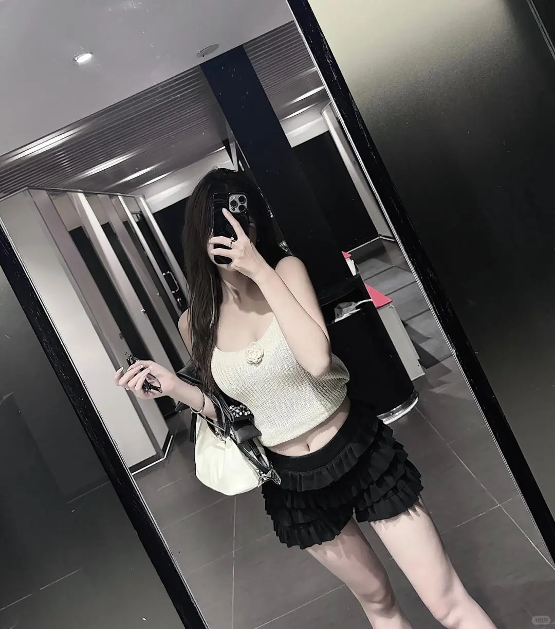 不露脸氛围感拍照? 辣妹不露脸拍照姿势