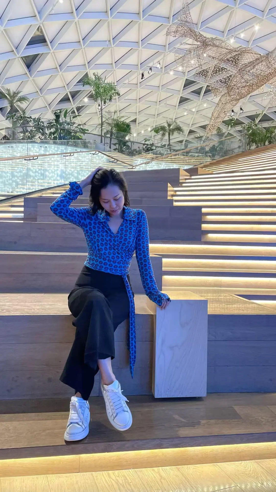 梨形身材黑皮熟女｜通勤穿搭Look2｜dvf的美