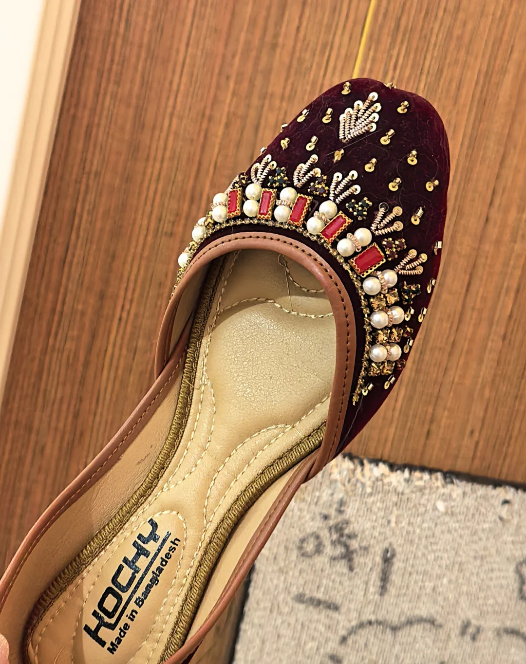 在南亚博览会买到了真皮底鞋子