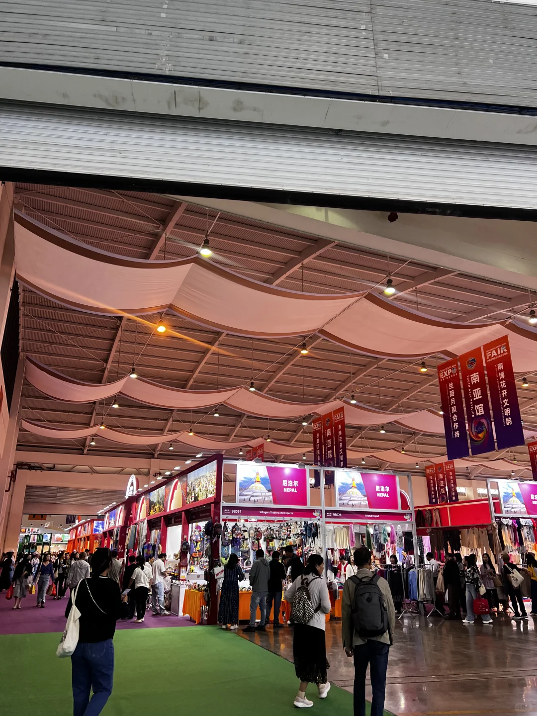 逛南博会啦啦啦啦