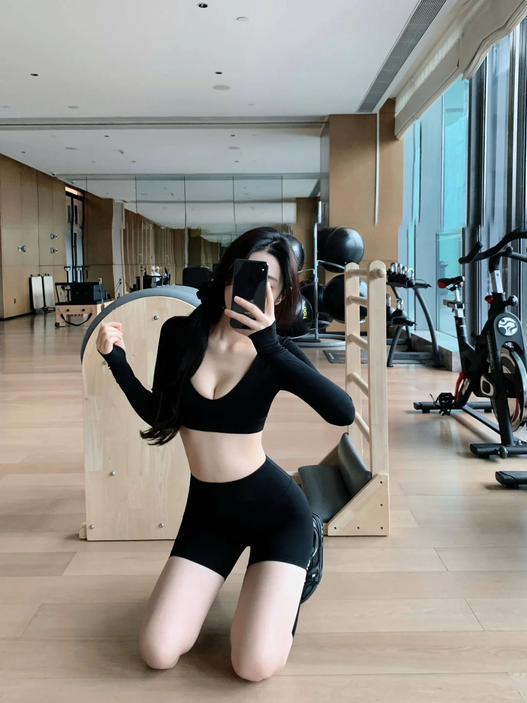 辣妹风穿搭?超显瘦又显腿长的瑜伽套装❗️