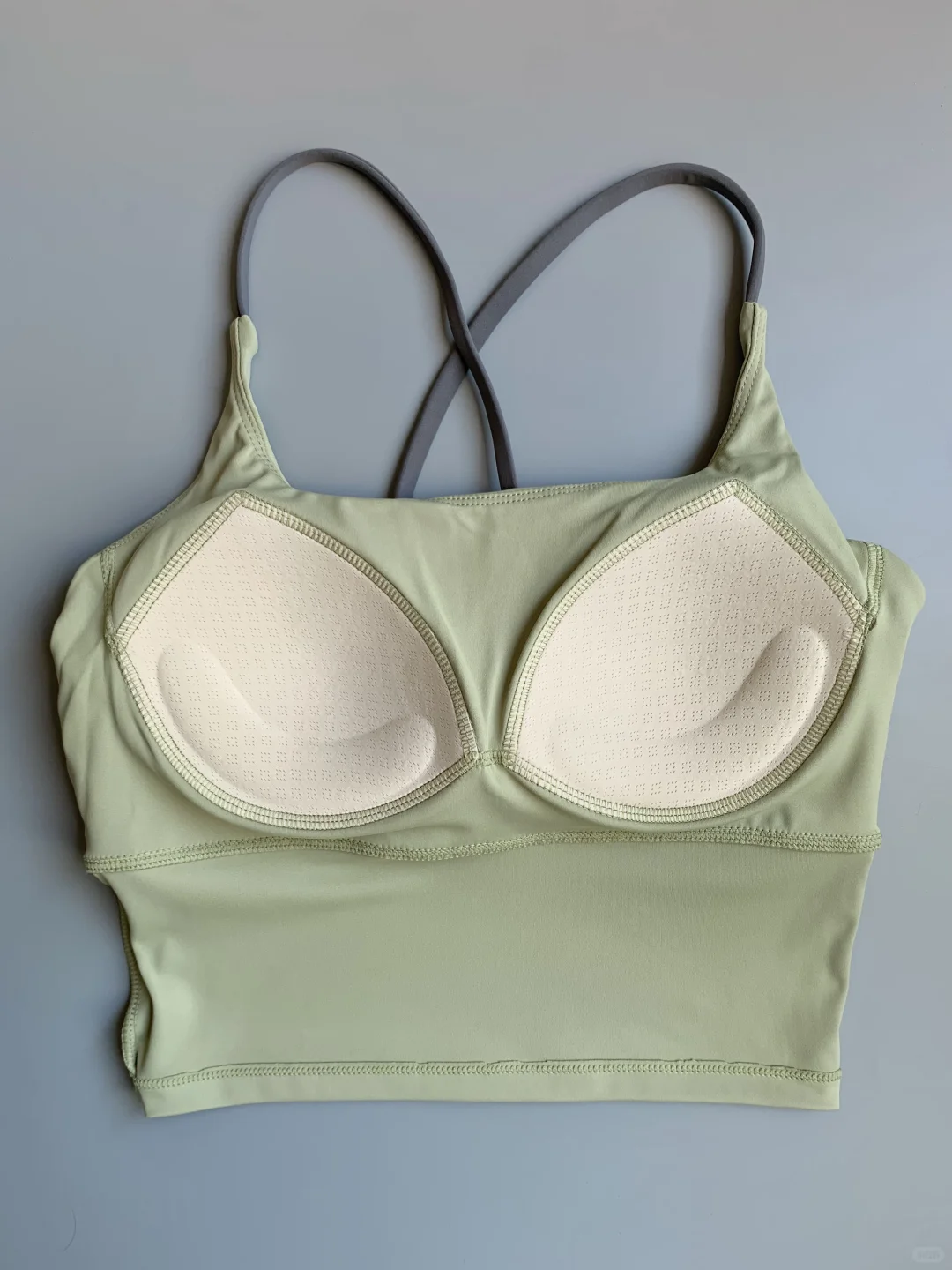 我要无限回购这件bm氛围感吊带！才20+?