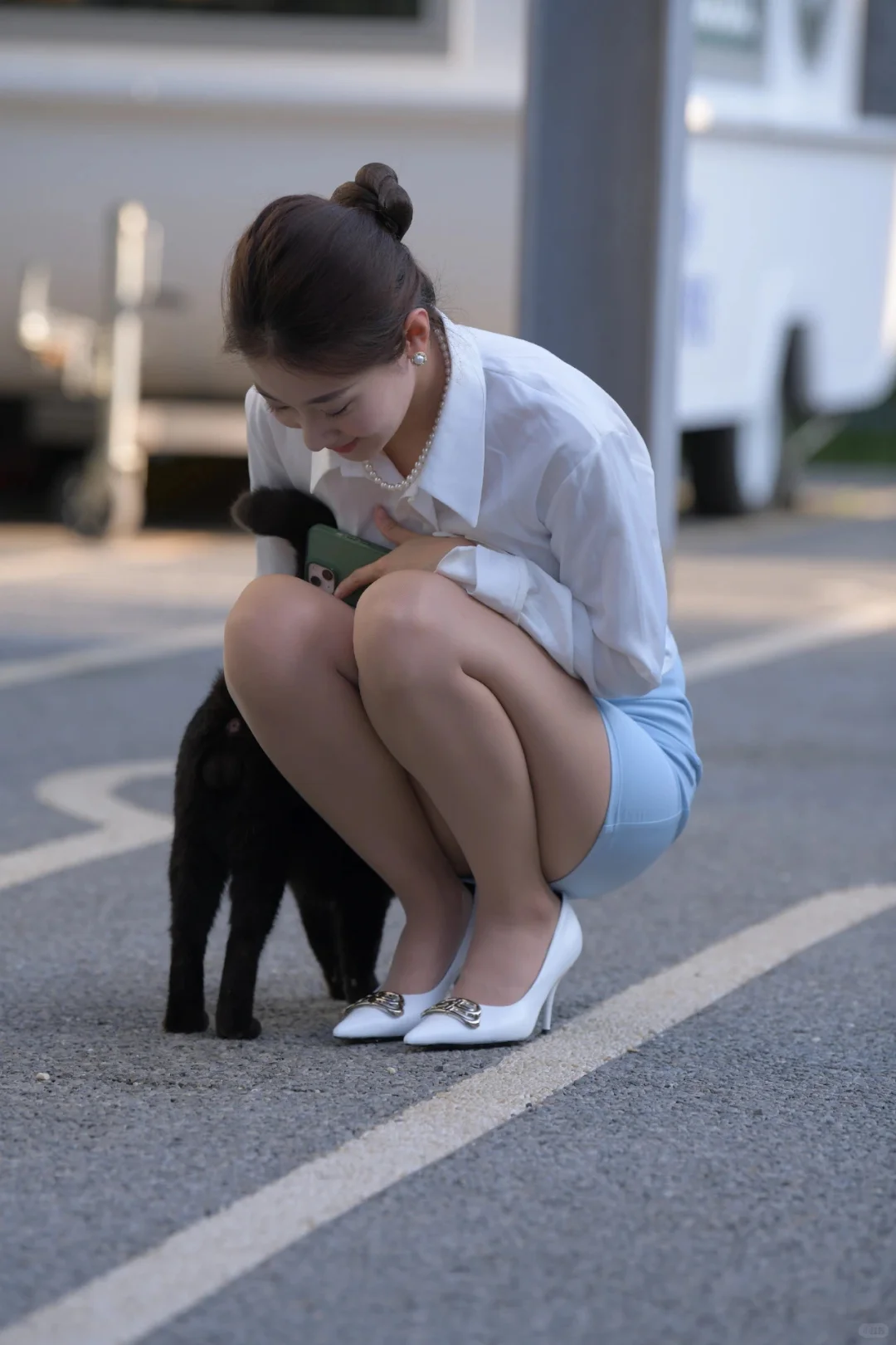 穿职业装清晰脱俗的小姐姐