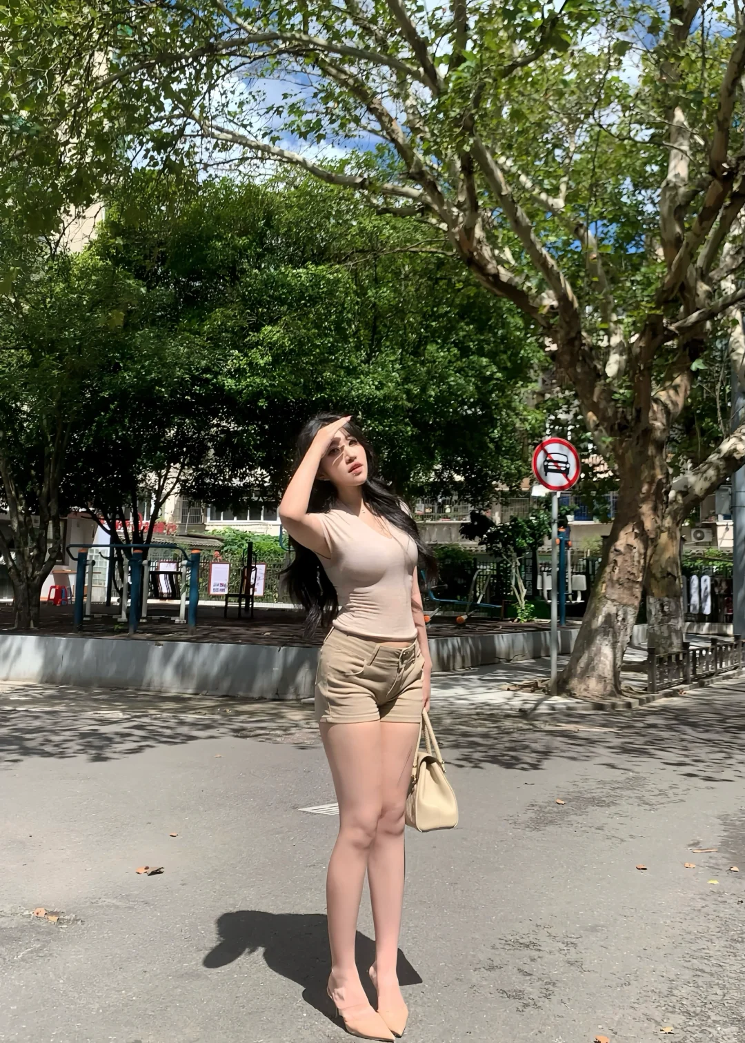 一些裸色系穿搭