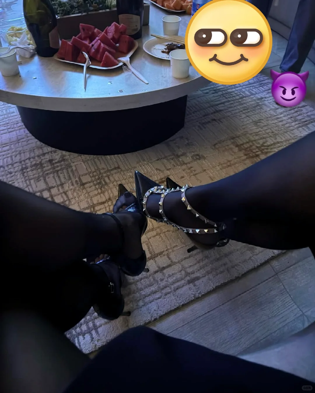 今天是辣妹和辣妹的夜茶?