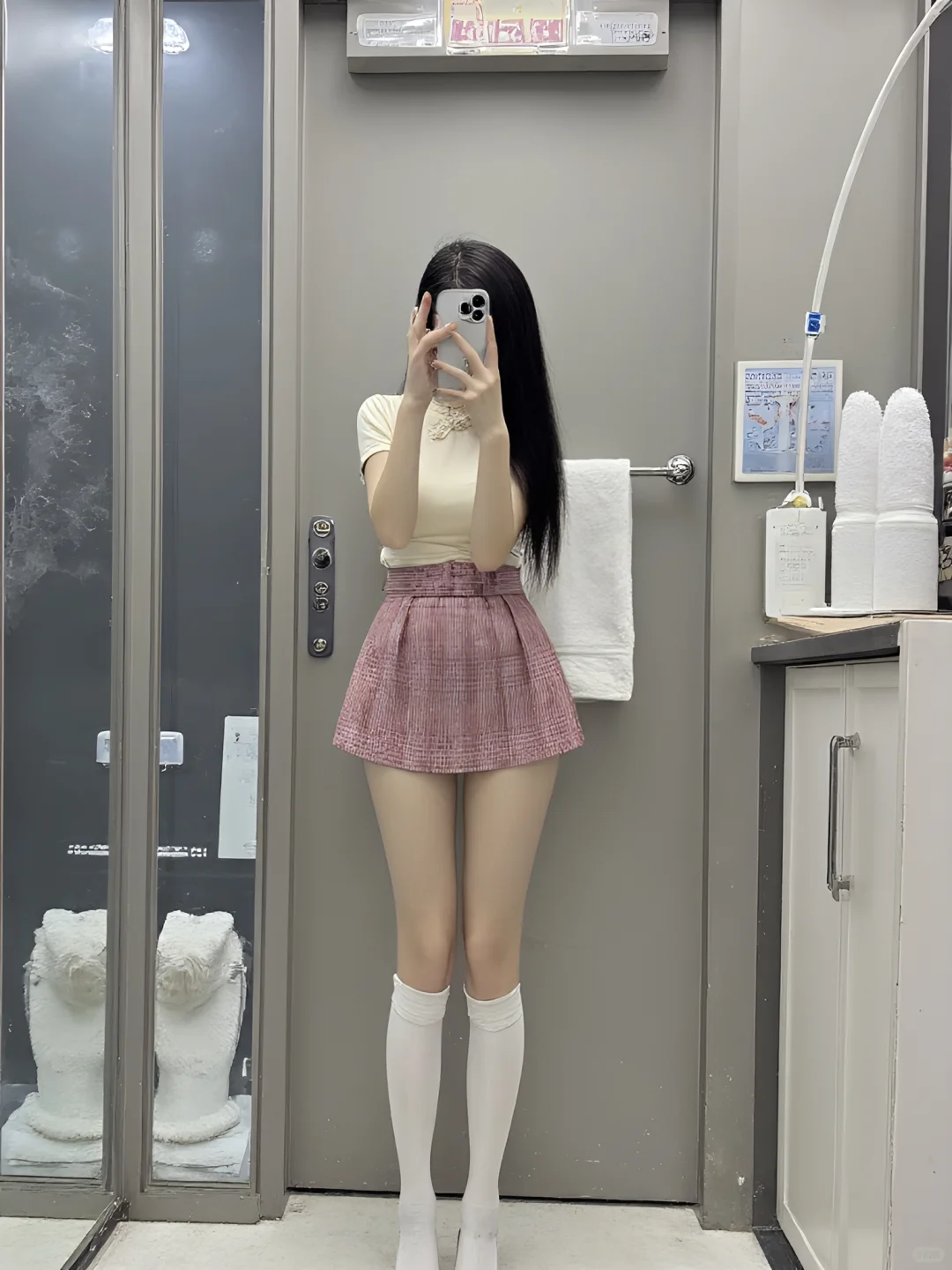 超短裙配哪件衣服才好出门？