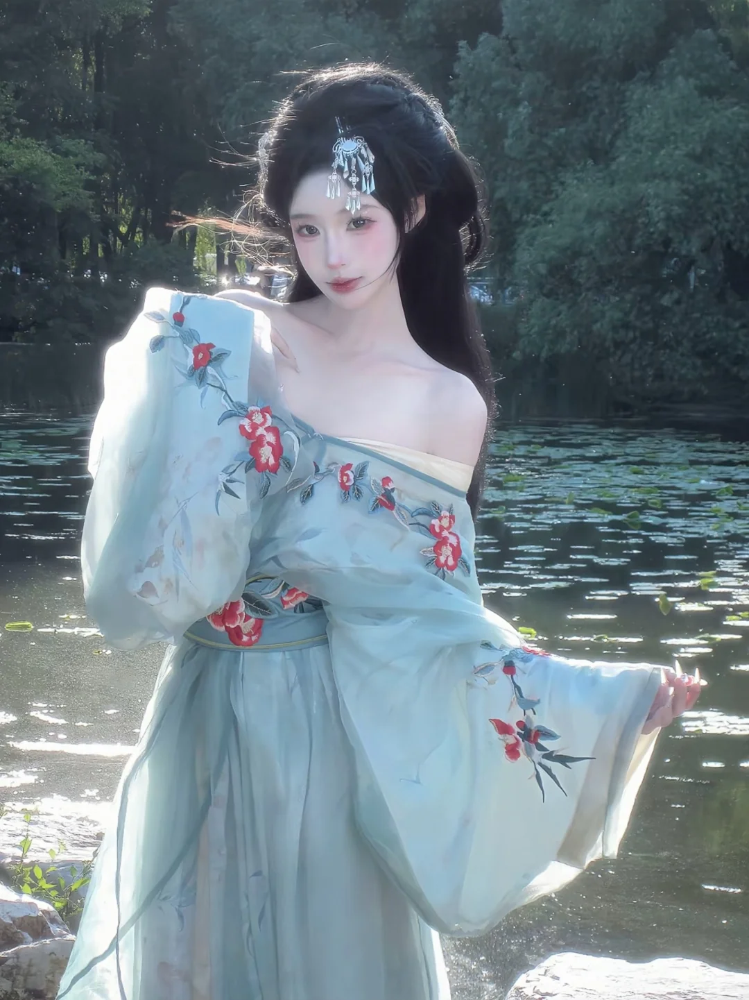 苏州汉服妆造?像小唯一样慑人心魄