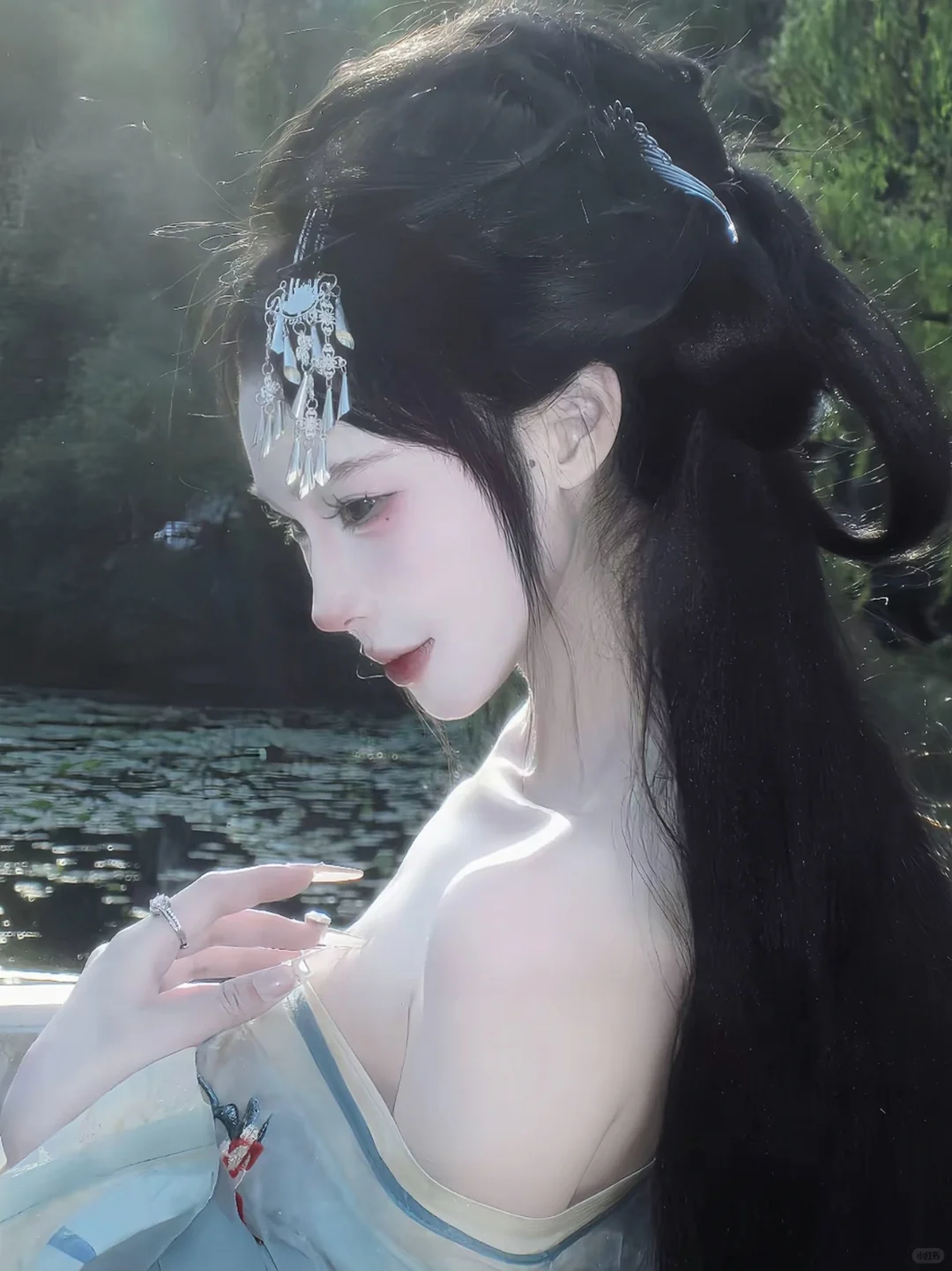 苏州汉服妆造?像小唯一样慑人心魄