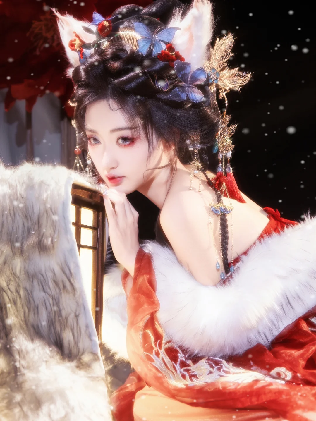 武汉九尾狐?写真！演绎仙侠魅惑之美?