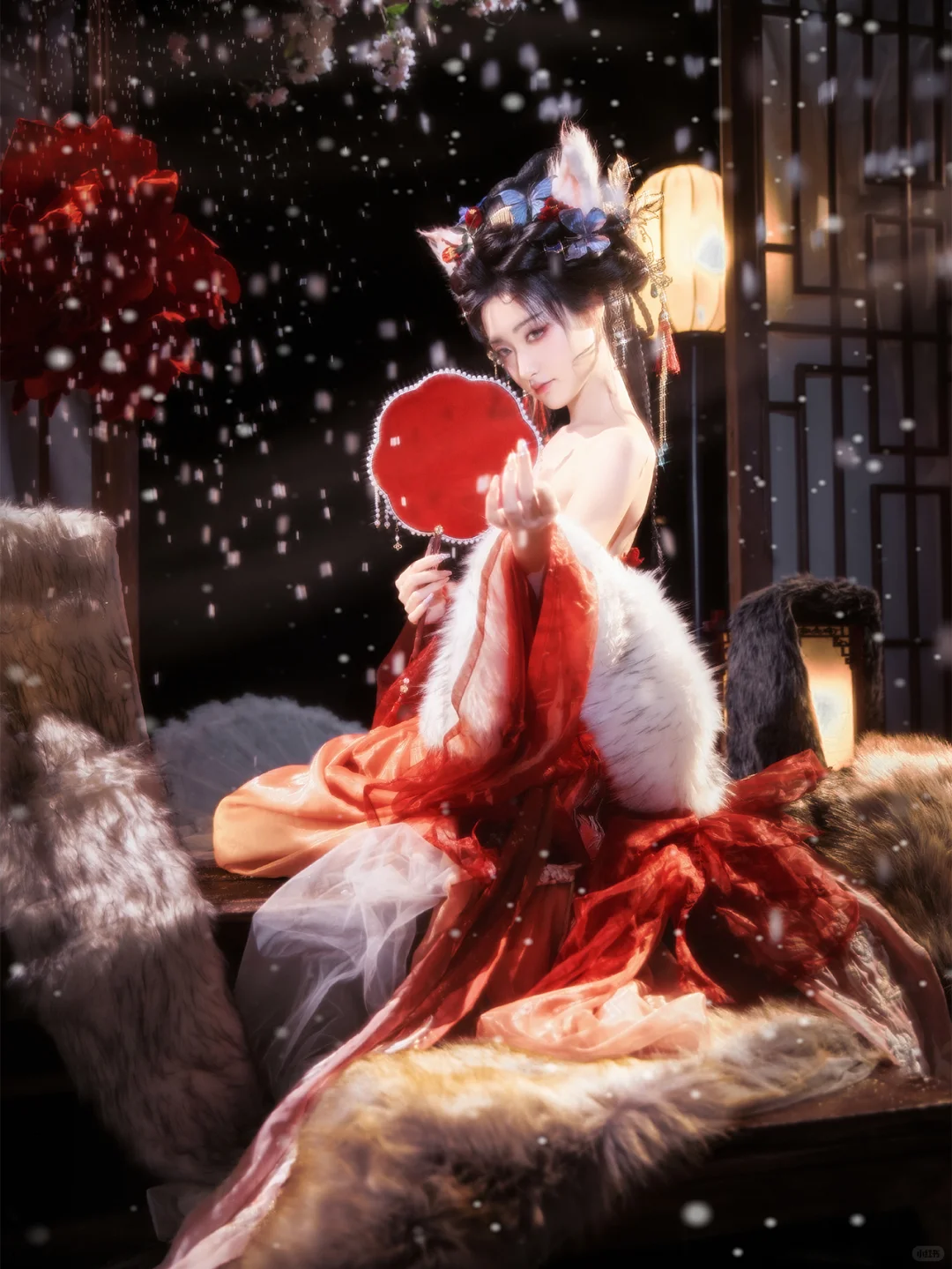 武汉九尾狐?写真！演绎仙侠魅惑之美?