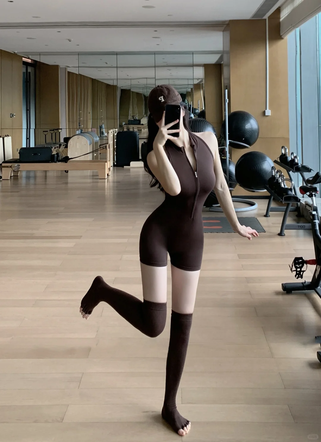 闭眼入的美背连体服太sexy啦?瑜伽服穿搭