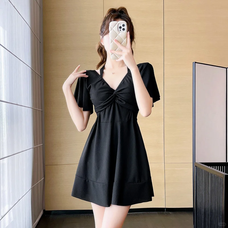 夏日必备 | 大码显瘦泳衣裙