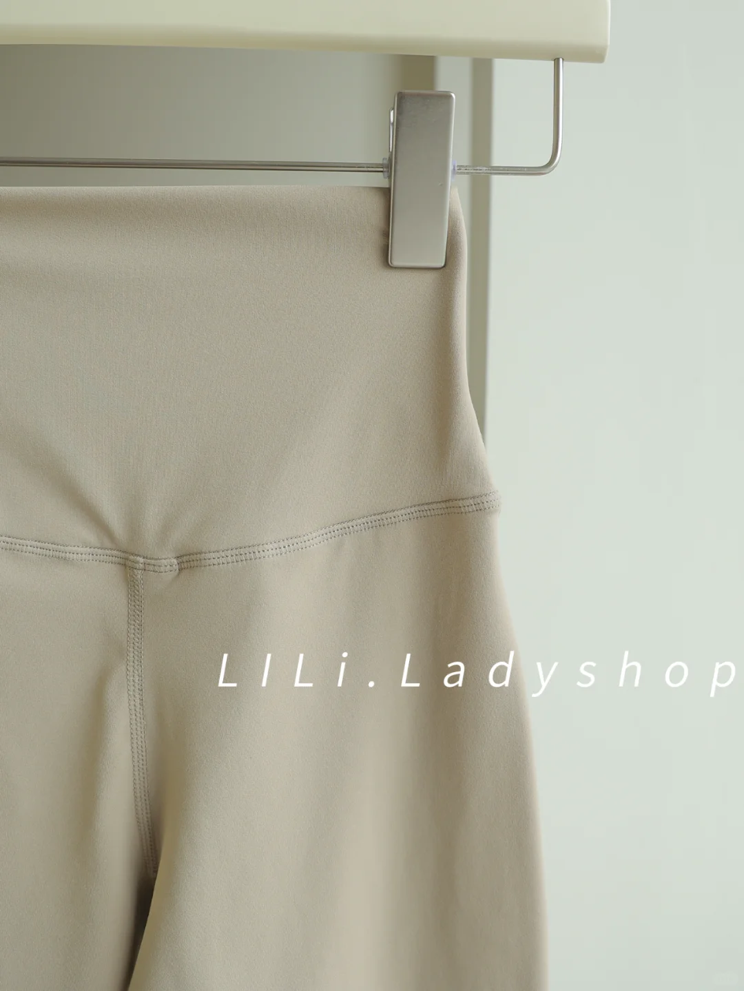 第一眼就被这奶呼呼的颜色击中美到心巴?