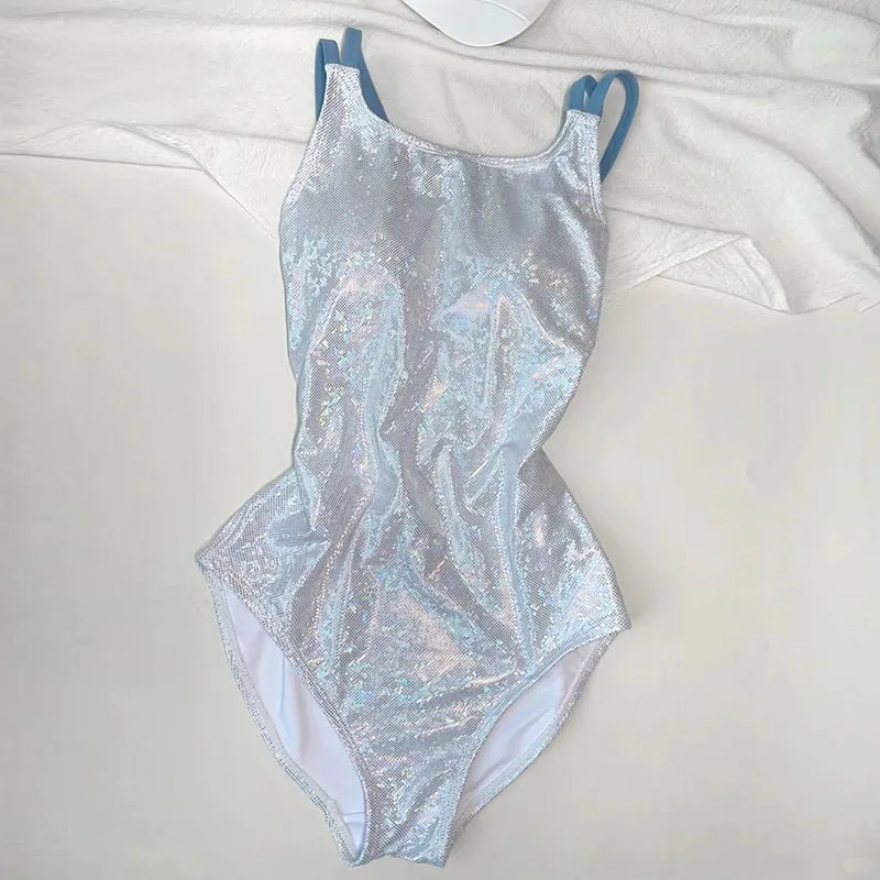 游泳馆杀疯！大码也能穿的 “银河竞速泳衣