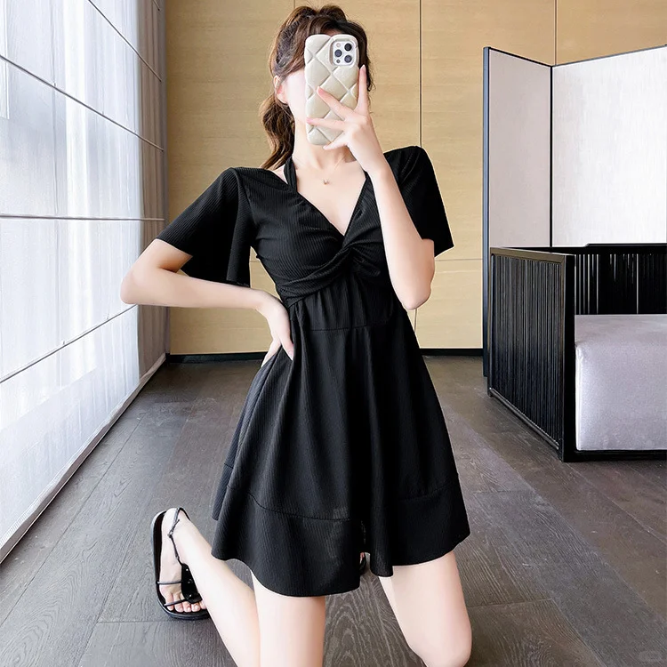 夏日必备 | 大码显瘦泳衣裙