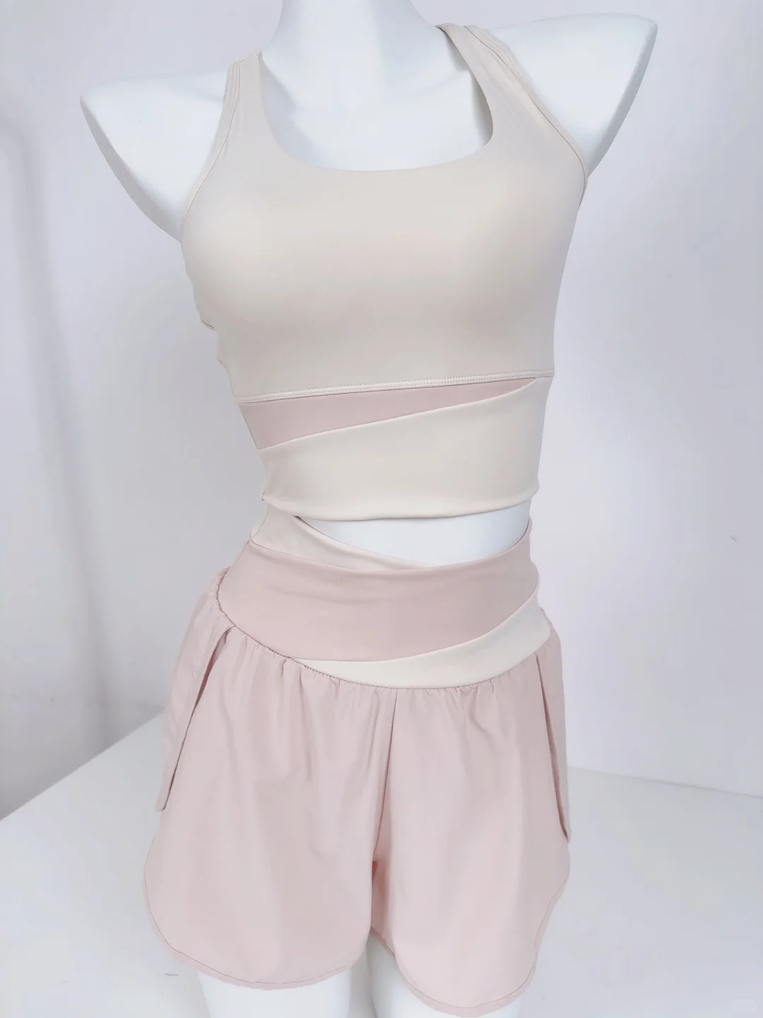 好喜欢粉色系的感觉?好温柔啊！今日是甜妹～