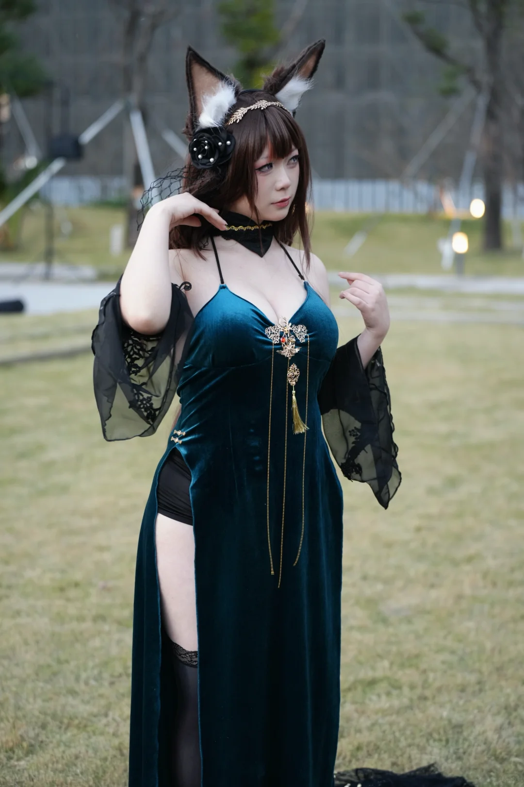 我不能把你逗笑，只能把你美哭