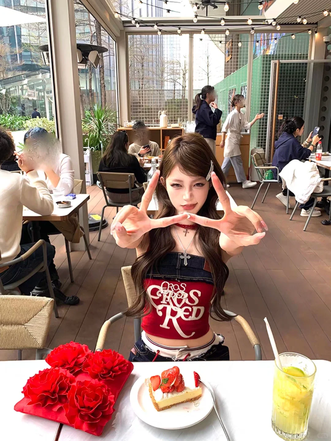 辣妹街头风穿搭 | 被追着问的甜酷套装