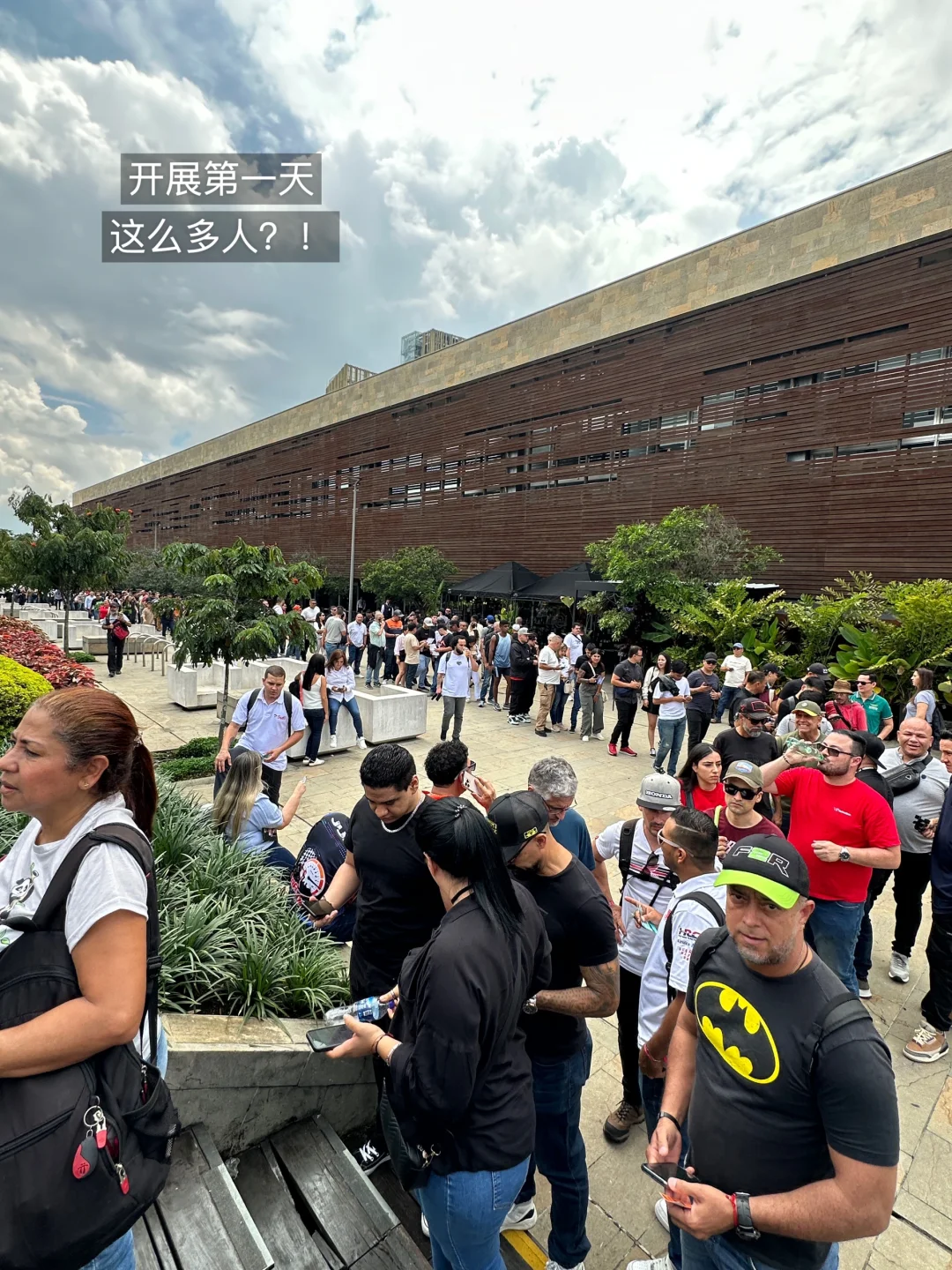 中国产品出海背后的打工人??