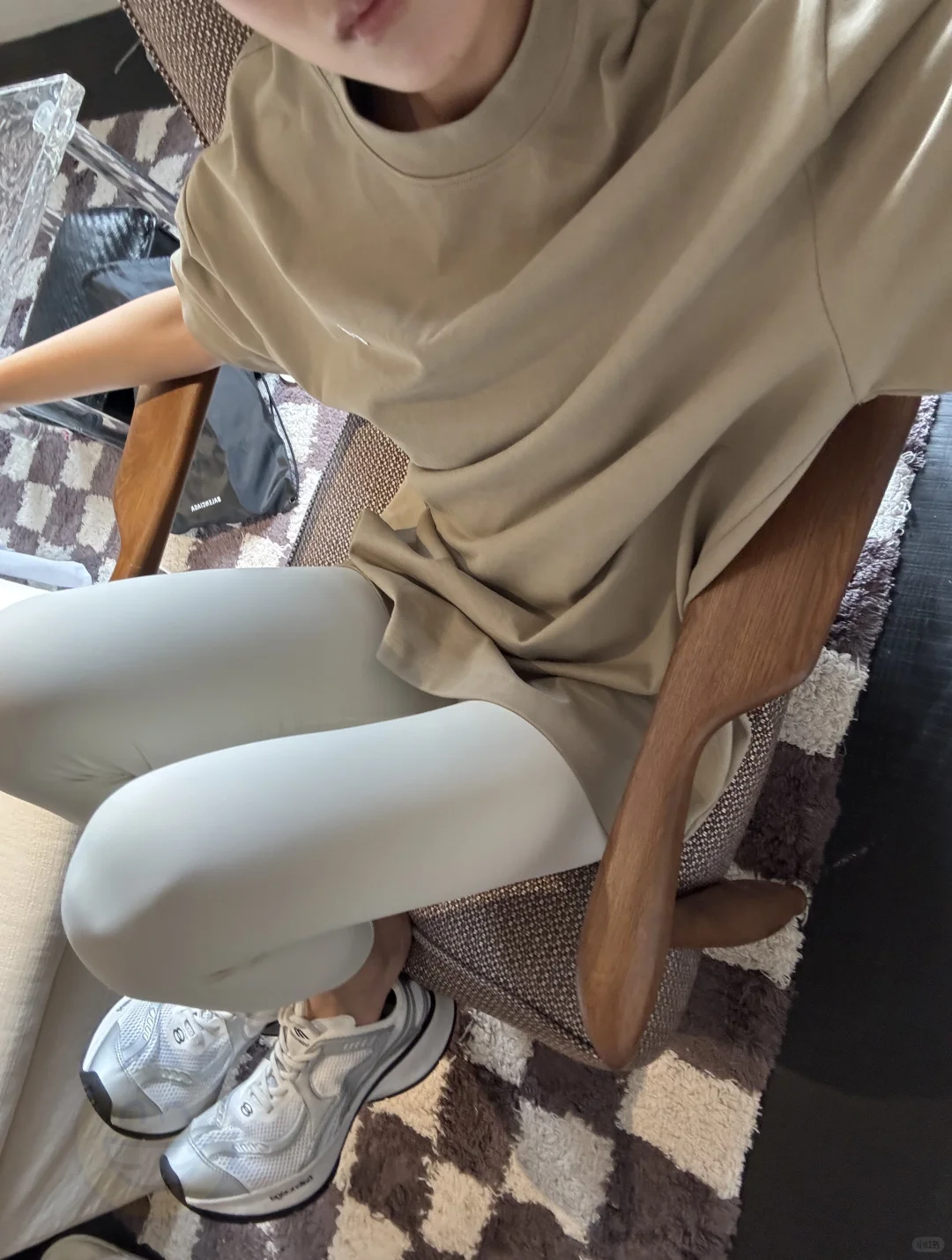 没想到这么多人喜欢alo白色瑜伽裤！！