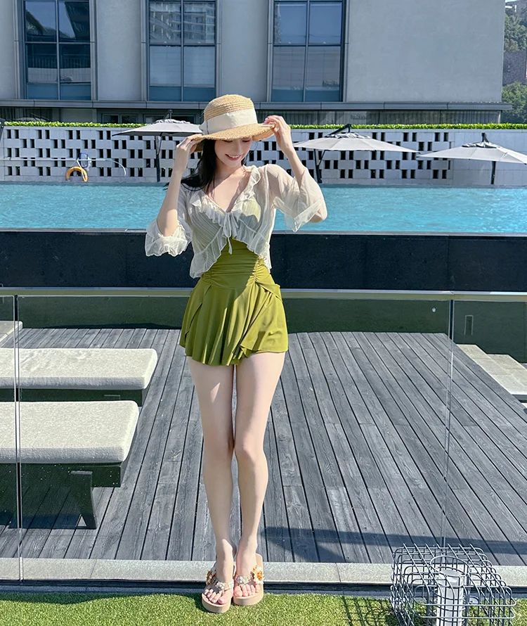 超显白的?绿色泳衣！氧气感满满的一抹绿?