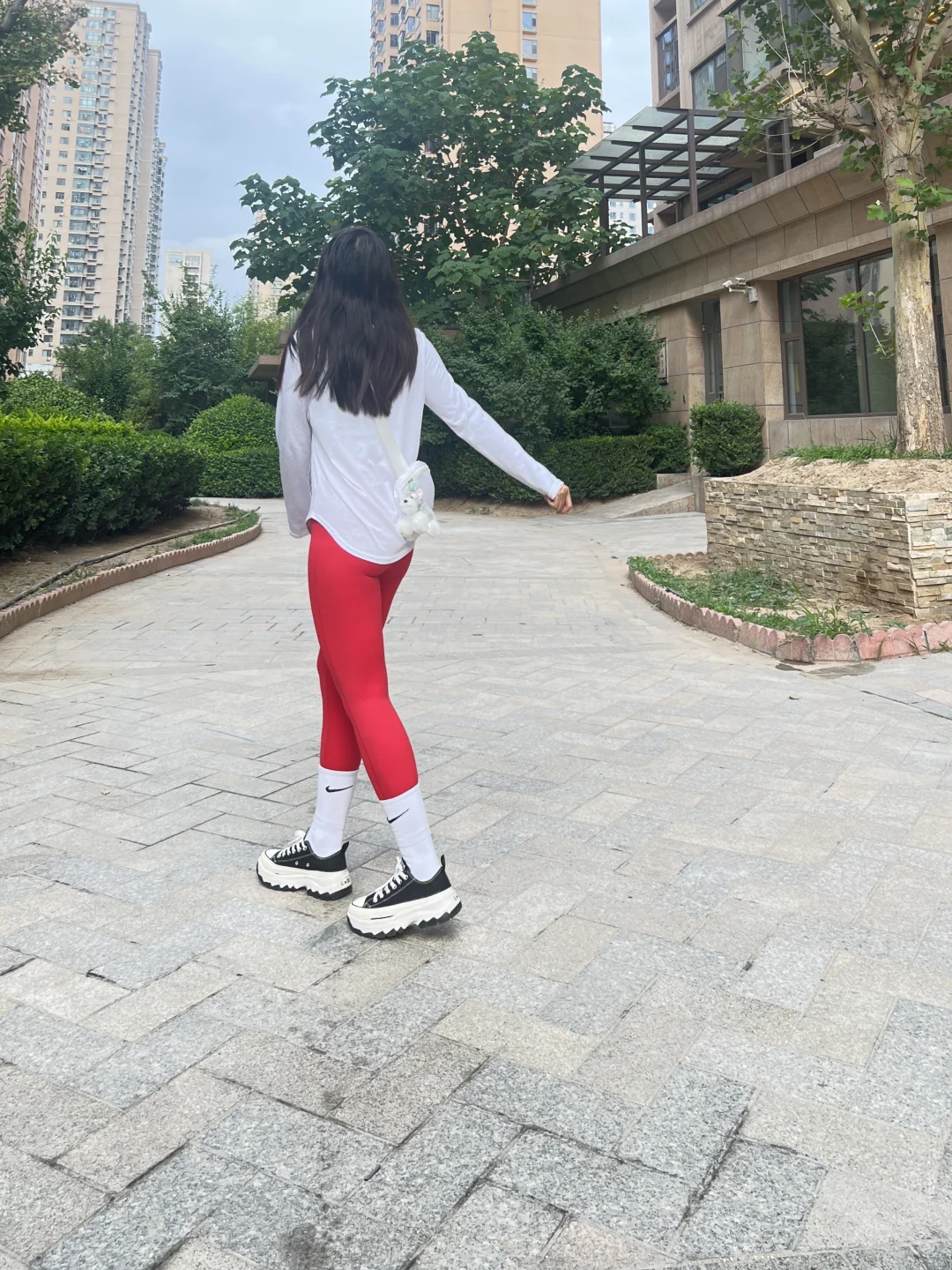 她们说♥️红色瑜伽裤像秋裤?