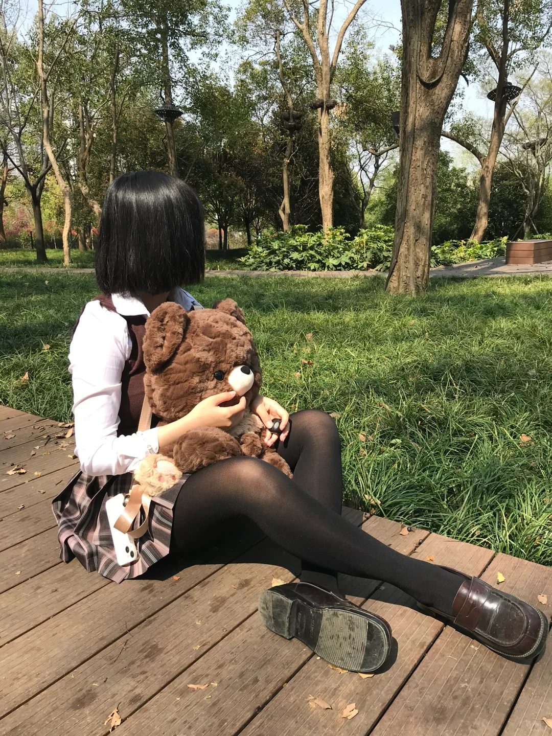 极品肉腿｜我这脸和身材确实蛮顶的！