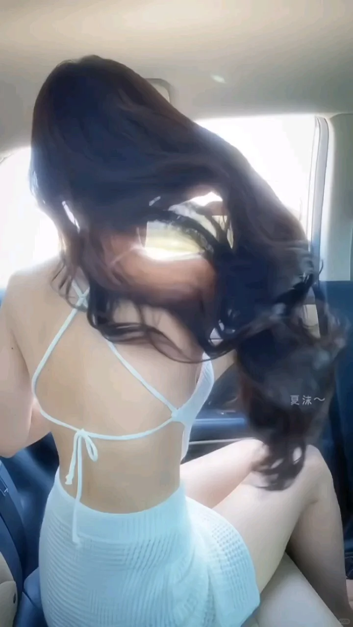 你的梦中情背？？