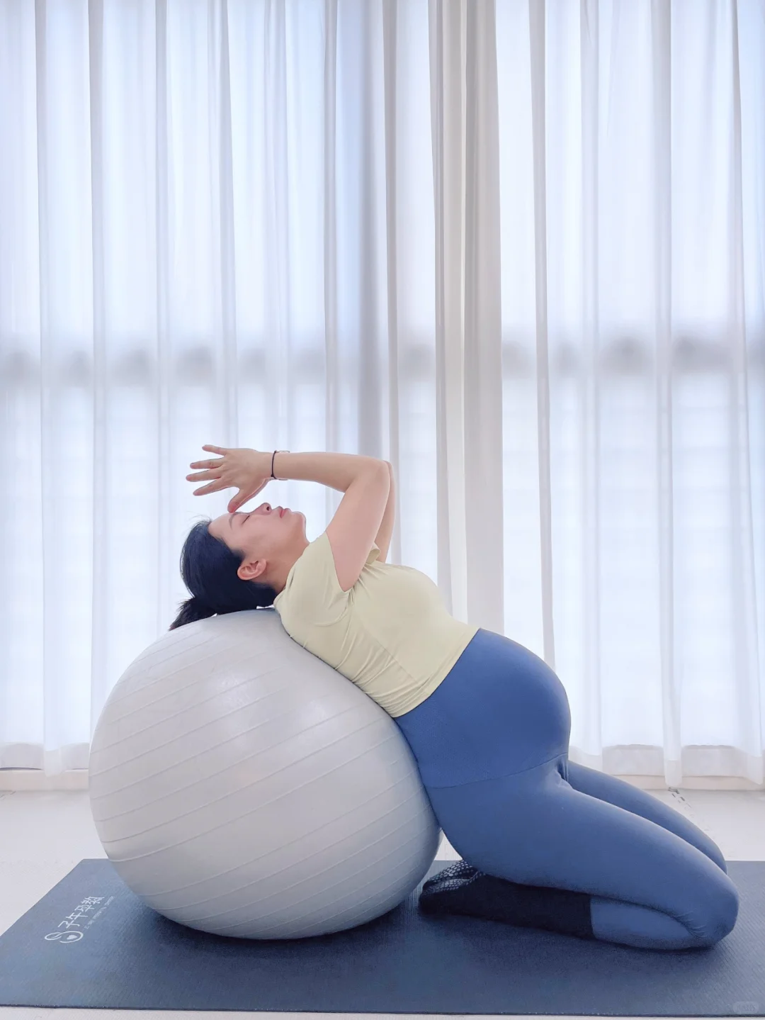 怀孕了就不该穿瑜伽裤吗