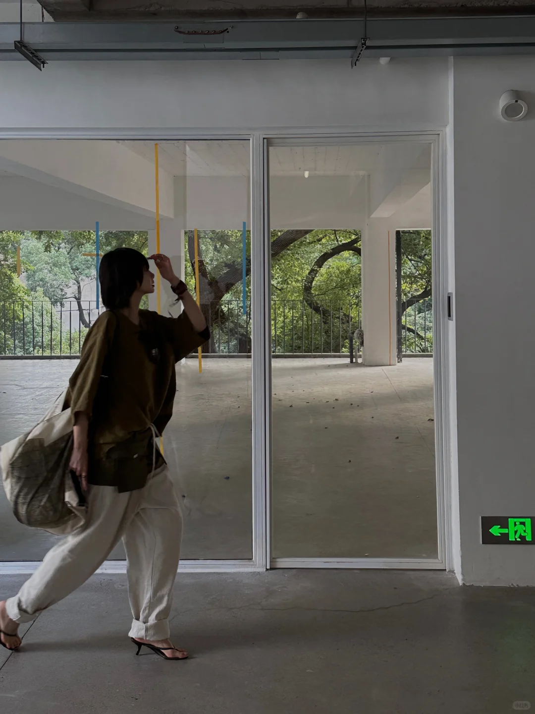 连咖啡都是绿色的