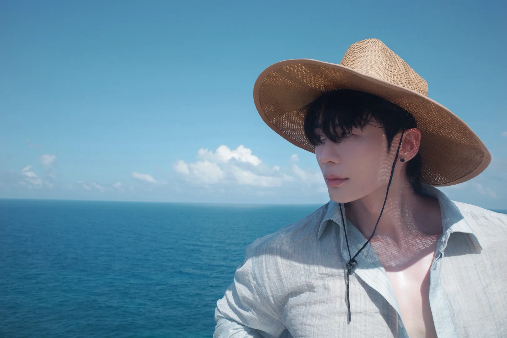 海边拍照姿势大公开 ?? 6G光速入夏！