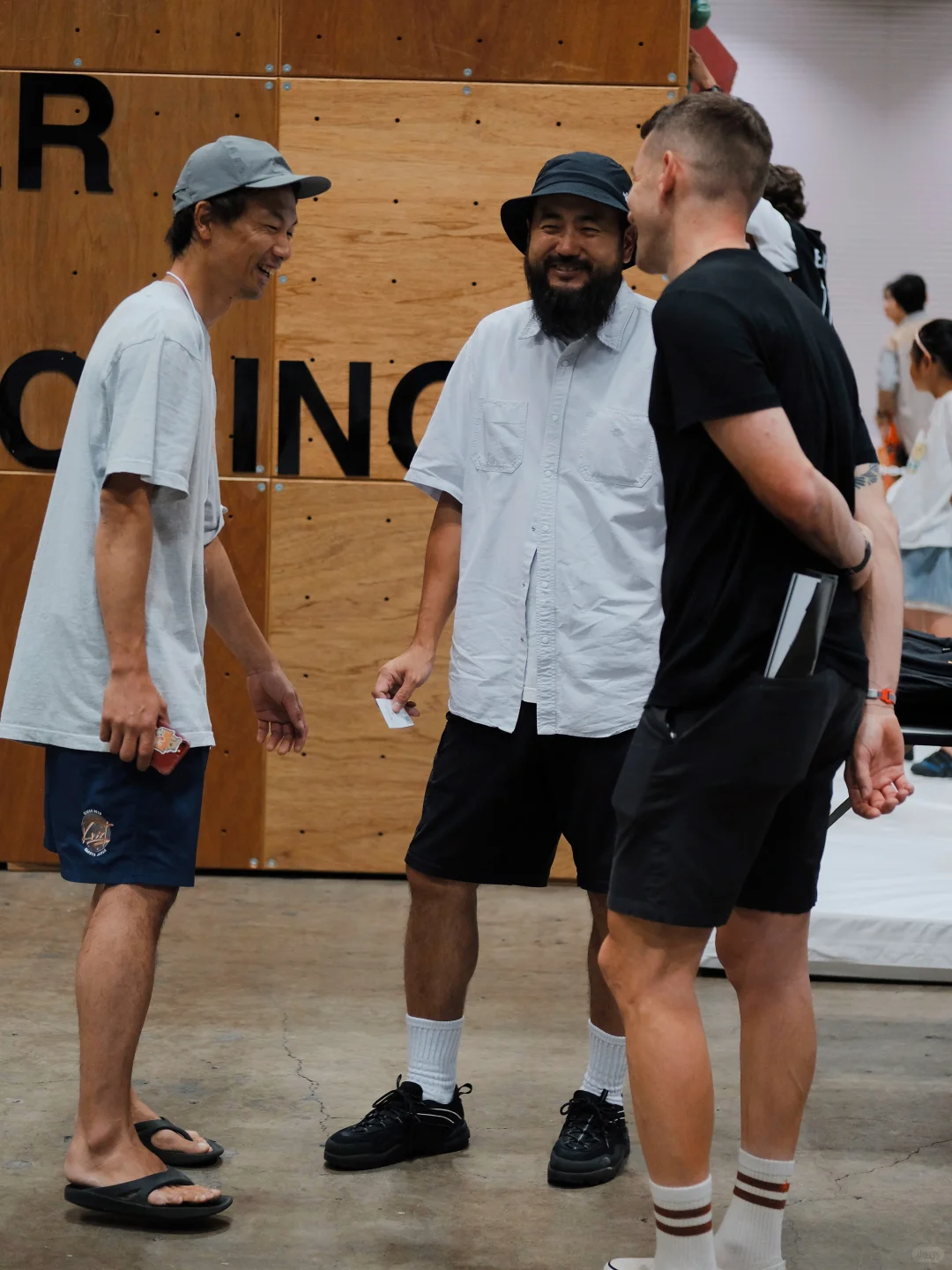 在日本顶尖户外展会上，大家都穿什么？