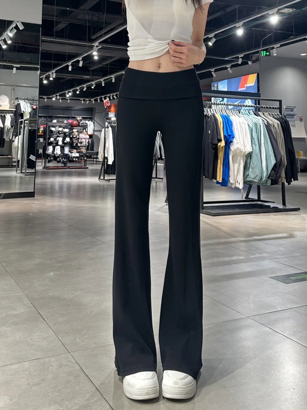 才59?我愿称之为春夏显瘦神裤?巨遮胯显瘦