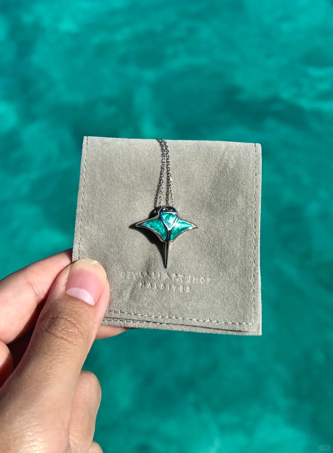 来马代旅行别再穿花花绿绿的了！