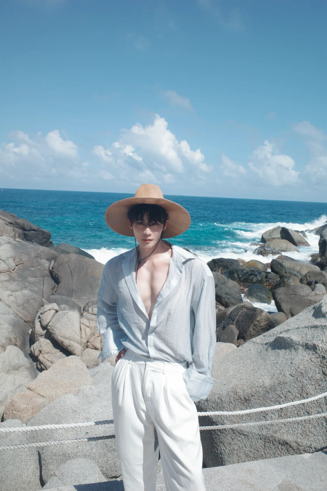 海边拍照姿势大公开 ?? 6G光速入夏！