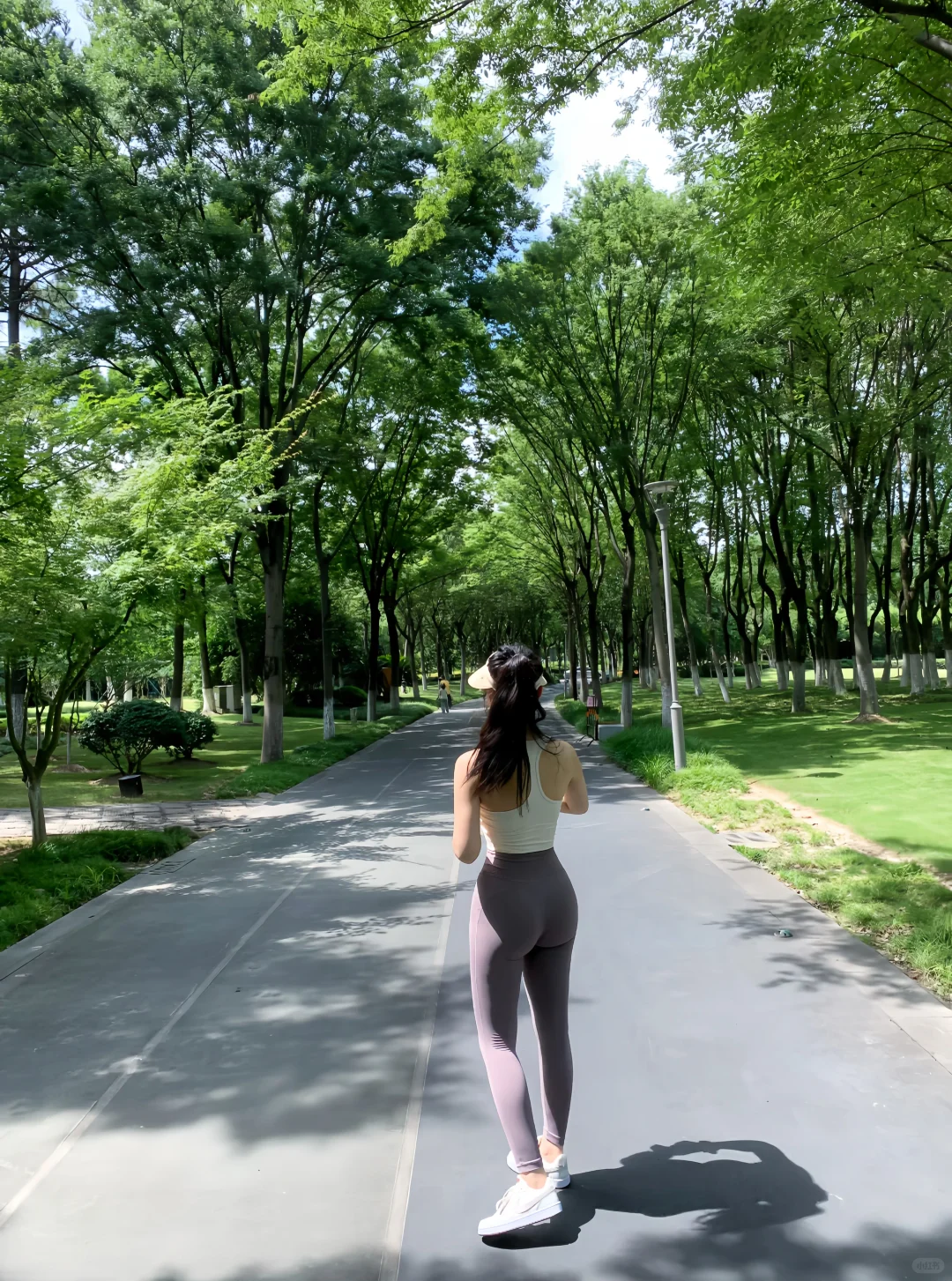 夏日瑜伽服穿搭