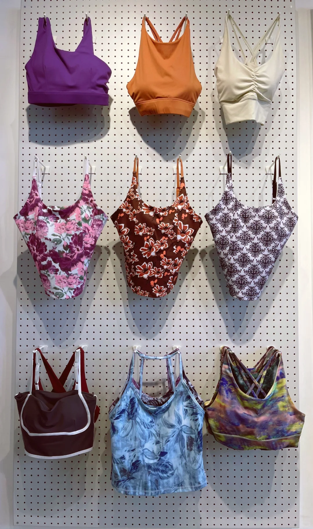 SOS~这瑜伽服我受不了了，穿上被问八百次